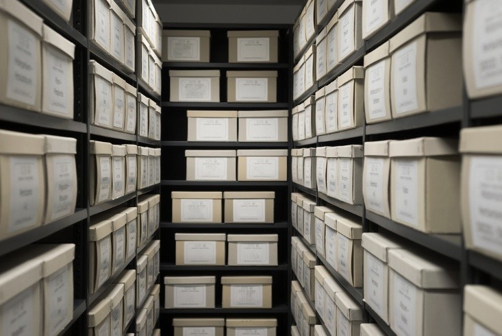 Declutter Your Office for the New Year: Archive Document Storage Solutions in Los Angeles